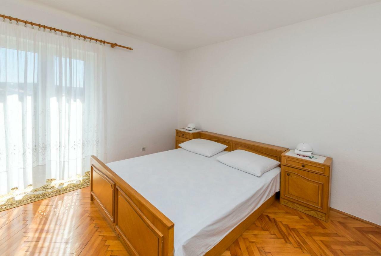 Apartments Anica Primosten Exterior photo